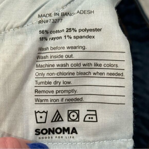 Womens Sz 30W Medium Wash Denim Shorts Folded Raw Hem Have Stretch New with Tags - Picture 11 of 11